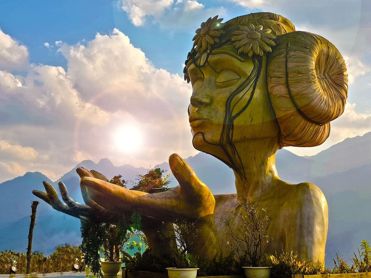 HIGHLIGHTS OF VIETNAM